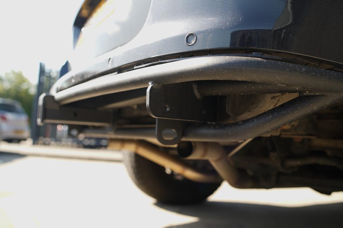 Porsche Cayenne 955 Darkside Overland Bakre rørstøtfanger med firkantfeste (Hitch Receiver)