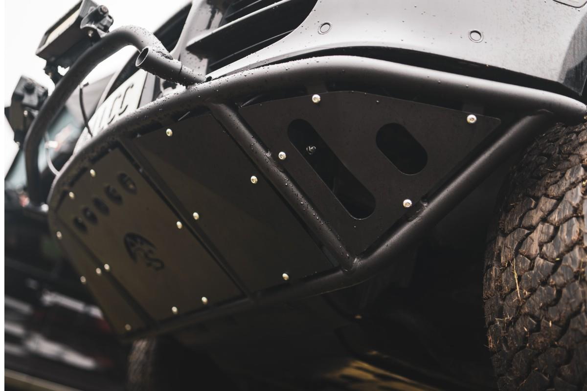 Porsche Cayenne 955 Darkside Overland Frontfanger
