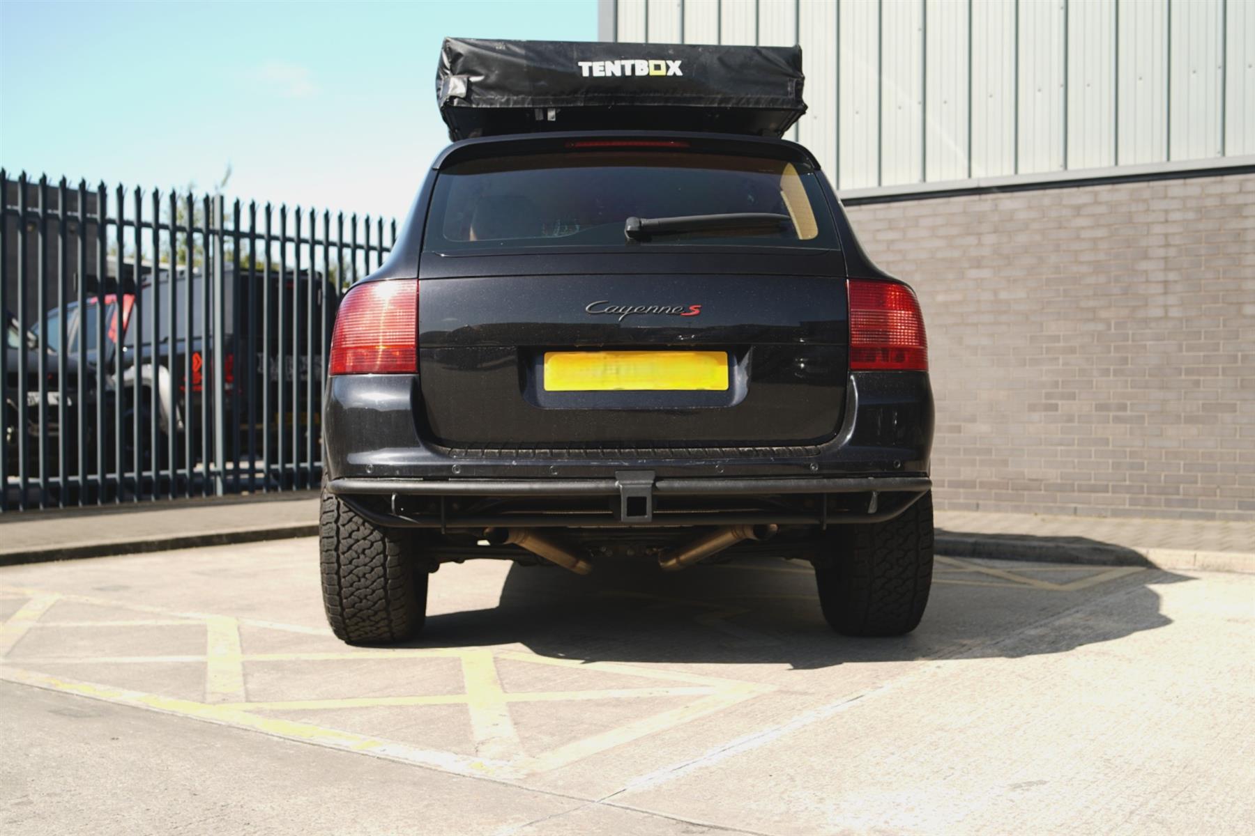 Porsche Cayenne 955 Darkside Overland Bakre rørstøtfanger med firkantfeste (Hitch Receiver)