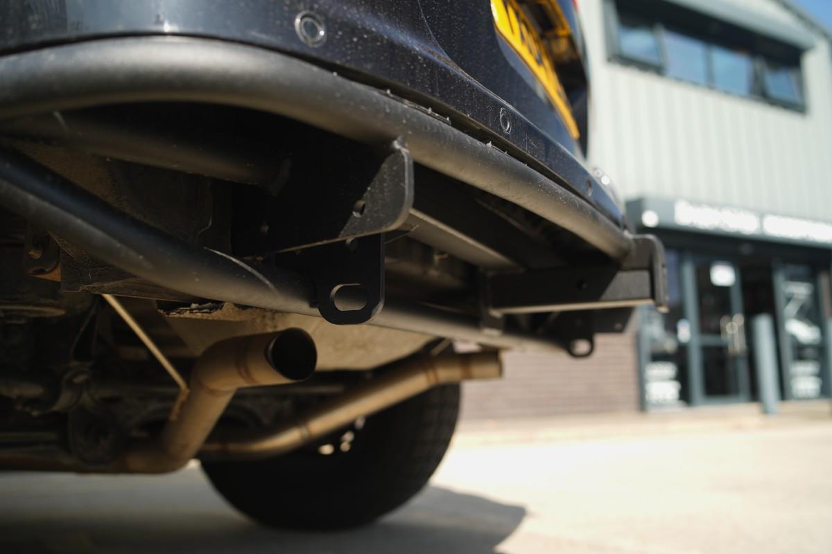 Porsche Cayenne 955 Darkside Overland Bakre rørstøtfanger med firkantfeste (Hitch Receiver)